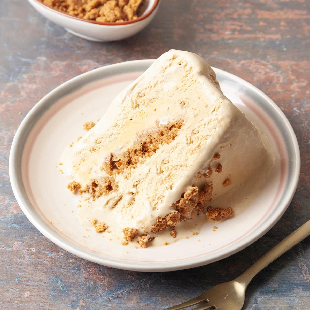 Pumpkin Spice Latte Ice Cream Cake