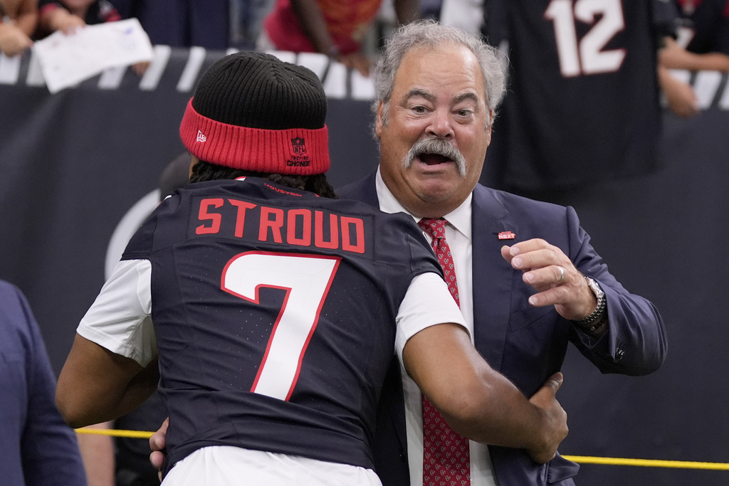 Texans Chase 3rd Straight AFC South Title Since Manning’s Era