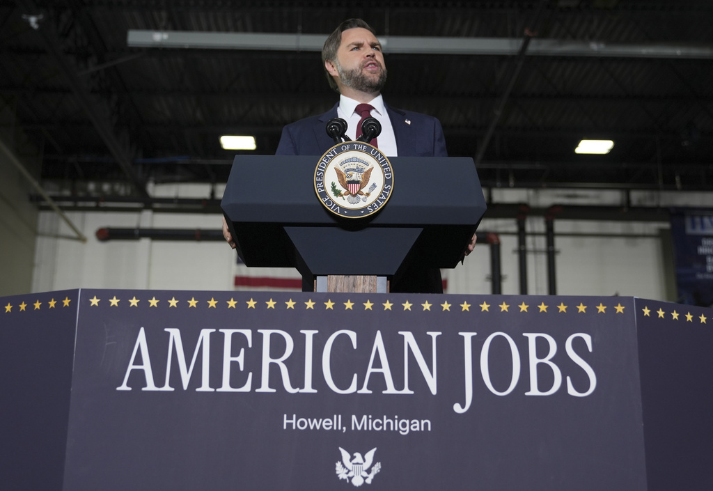 Vance Mocks Whitmer on Detroit Crime: ‘Happy to Send the Guard’