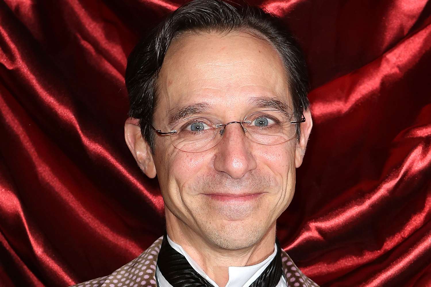 Actor’s Sudden Health Crisis Forces ‘Cabaret’ to Halt Mid-Show